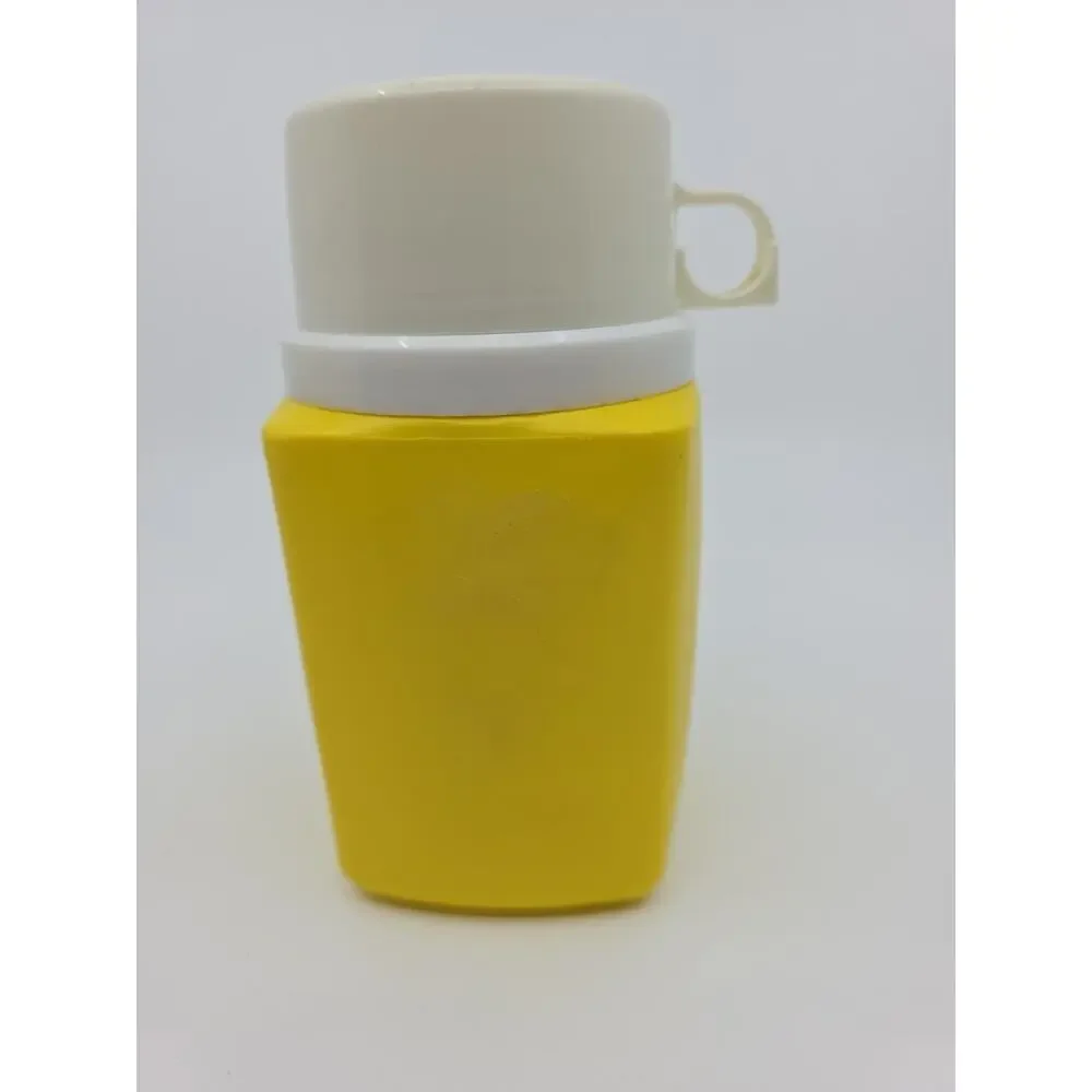 Vintage 1978 Garfield Yellow Thermos Sipper Clean Lid Stopper Cup COMPLETE